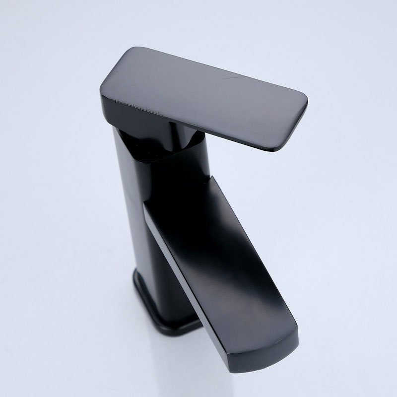 Black/Chrome Bathroom Faucets  - Commercial Kitchen Mixer Tap avis et prix